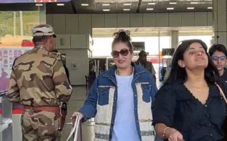 बॉलीवुड अभिनेता गोविंदा की पत्नी सुनीता आहुजा पहुंचीं जयपुर:अक्षयपात्र मंदिर में करेंगी शूटिंग, कल खाटूश्यामजी मंदिर दर्शन करने होंगी रवाना, सुधीर चौधरी भी आए नजर