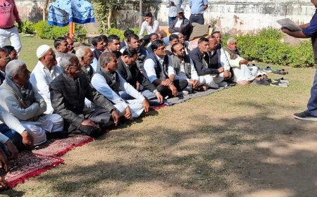 प्रधानमंत्री मोदी का पुतला फूंका:धौलपुर में नेशनल हेराल्ड मामले में जिला कांग्रेस ने किया प्रदर्शन