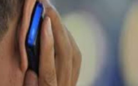 जयपुर में सुबोध कॉलेज के गेट पर युवक से लूट:मोबाइल पर करते हुए जा रहा था बात, रॉन्ग साइड बाइक पर आया बदमाश