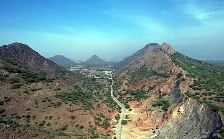 अरावली पर्वतश्रृंखला पर जारी सियासत के बीच सजग हुई सरकार से जगी उम्मीदें