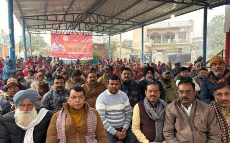 *विधायक शिव अरोरा ने किसानो संग बूथ संख्या 182, ग्राम शिवपुर में प्रधानमंत्री नरेंद्र मोदी के 129वे मन की बात संस्मरण क़ो सुना