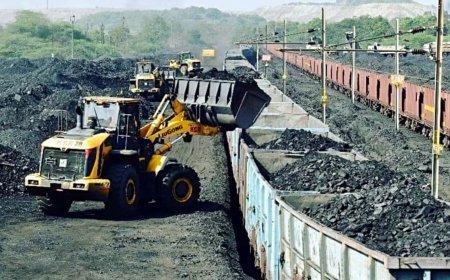 कोल इंडिया की आठ सहायक कंपनियों को शेयर बाजार में उतारेगी सरकार, पारदर्शिता पर जोर