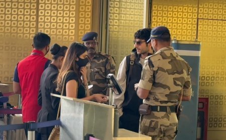 पलक तिवारी-इब्राहिम अली खान न्यू ईयर वेकेशन के लिए साथ रवाना हुए! चेहरा छिपाती दिखीं पलक, डेटिंग की अटकलें तेज