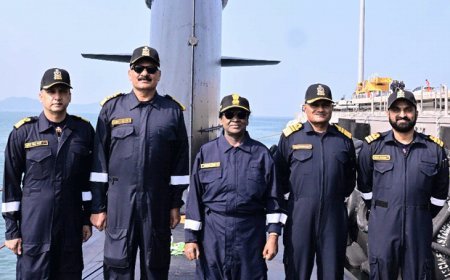 राष्ट्रपति मुर्मू ने पनडुब्बी INS वाघषीर में यात्रा की:ऐसा करने वाली दूसरी प्रेसिडेंट; इससे पहले डॉ. कलाम सबमरीन में बैठे थे