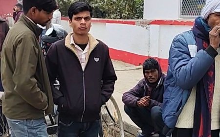 बाराबंकी में युवक ने की आत्महत्या:मकबूलगंज गांव में फंदे से लटका मिला शव, पुलिस जांच में जुटी