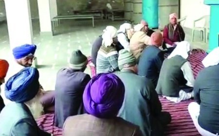 हनुमानगढ़ से किरतपुर साहिब सीधी ट्रेन की मांग:रेल मंत्री, डीआरएम और सांसद को सौंपा ज्ञापन; नई ट्रेनों की भी मांग