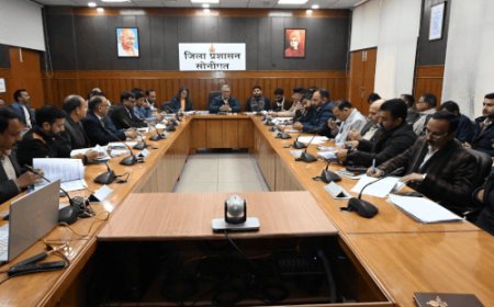 रिठाला-नरेला-कुंडली मेट्रो प्रोजेक्ट को मिलेगी रफ्तार:शहरी विकास पर जोर, प्रदूषण नियंत्रण को लेकर निर्देश; जीटी रोड बस स्टैंड परियोजना की समीक्षा