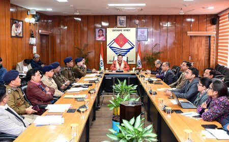 मुख्यमंत्री ने नववर्ष के अवसर पर आवागमन को सुगम बनाने हेतु समीक्षा बैठक की