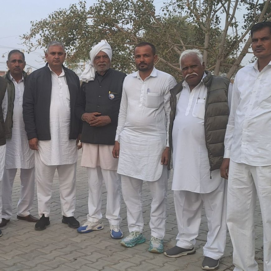 हांसी-जुलाना रूट की निजी बसों संचालकों की मनमानी का विरोध:ग्रामीणों ने एसडीएम से की शिकायत, कहा शिकायत के बावजूद नहीं हो रही कार्रवाई