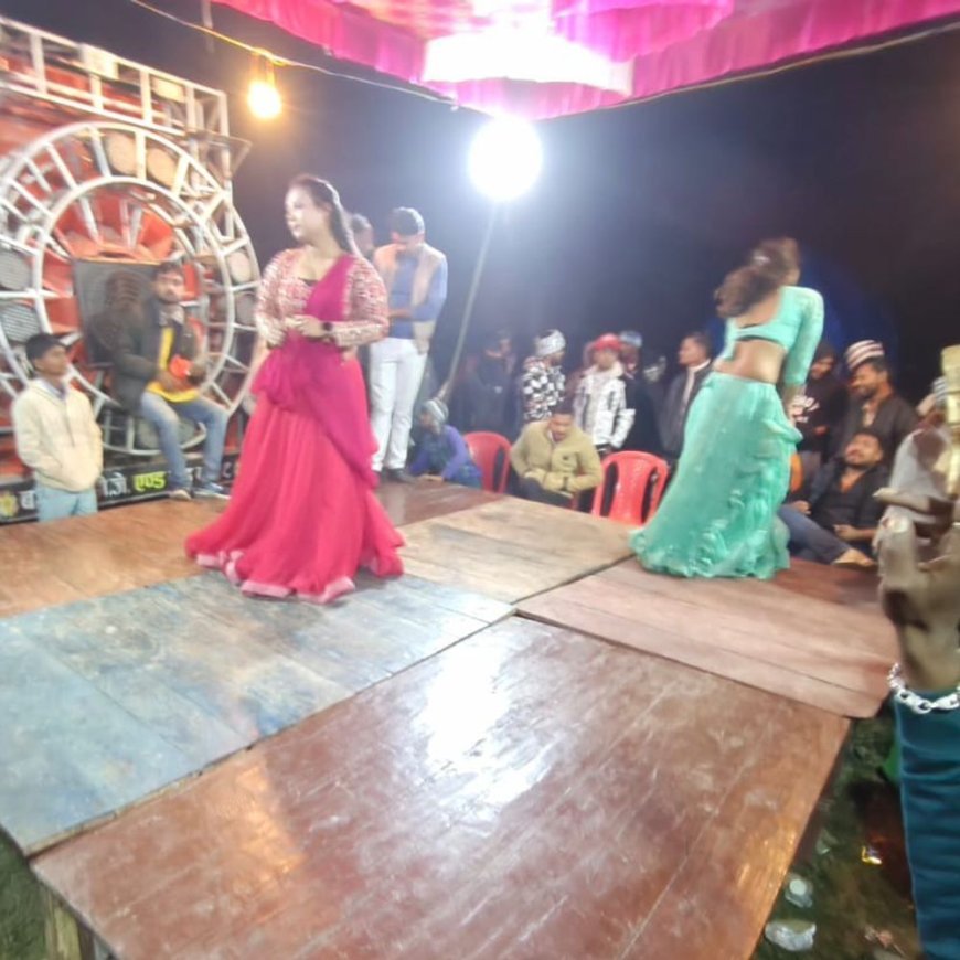 मुंडन संस्कार में बार-बालाओं पर रुपये उड़ाने को लेकर झगड़ा:पुलिस बोली- किसी पक्ष ने नहीं दी तहरीर, घटना का एक वीडियो आया सामने