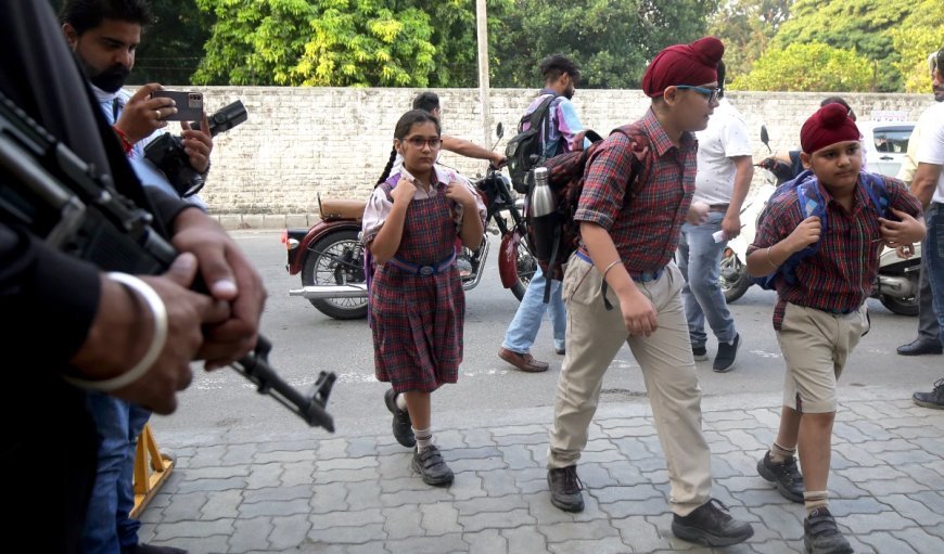 अहमदाबाद के तीन स्कूलों को बम की धमकी मिली; पुलिस हाई अलर्ट पर