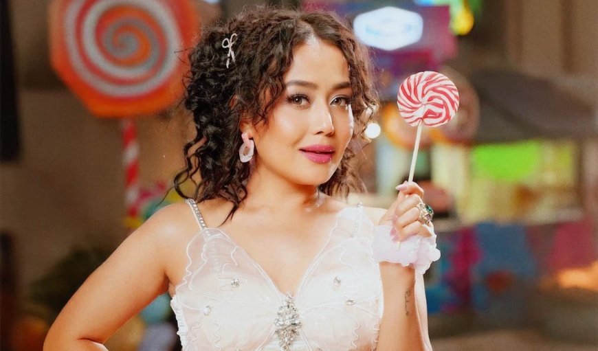 Neha Kakkar के गाने Candy Shop पर मच रहा बवाल, लिरिक्स पर उठे सवाल, सिंगर की तुलना Dhinchak Pooja से हुई...