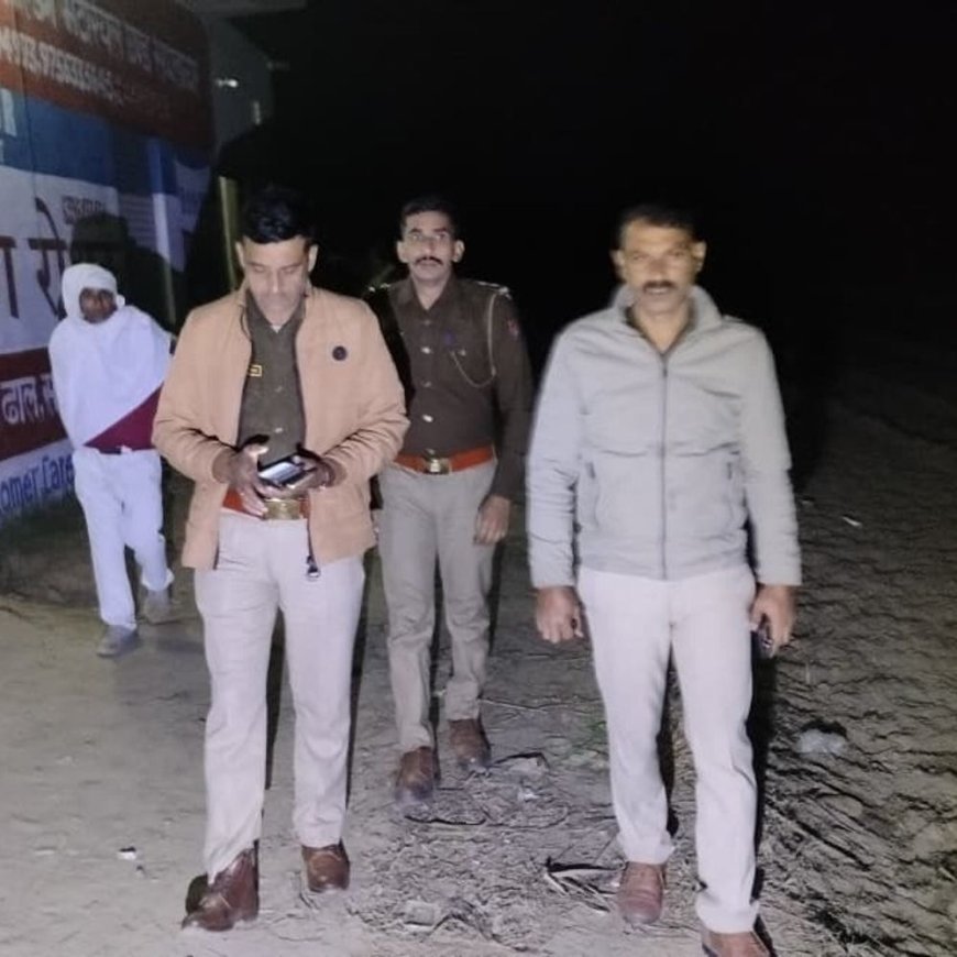 गढ़मुक्तेश्वर में युवक को गुड़ की कढ़ाई में फेंका:काम से इनकार पर ठेकेदारों ने जबरन शराब पिलाई, अस्पताल में भर्ती