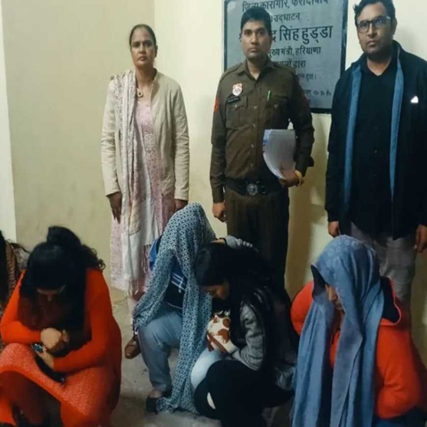 फरीदाबाद पुलिस ने की दिल्ली में रेड:​​​​​​​फर्जी काल सेंटर का भंडाफोड़​​​​​​​, 6 महिलाओं समेत 7 अरेस्ट, क्रेडिट कार्ड के नाम पर ठगी