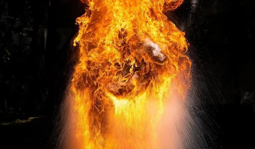 Bangladesh में देसी बम विस्फोट में एक व्यक्ति की मौत