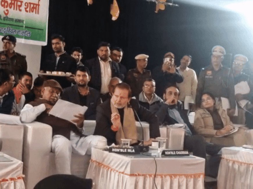 महेंद्रगढ़ में सहकारी समिति का सहायक रजिस्ट्रार सस्पेंड:ग्रीवेंस मीटिंग में मंत्री शर्मा ने दिए आदेश; शिकायत पर नहीं कर रहा था सही कार्रवाई