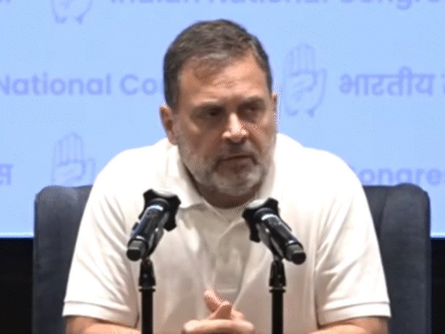 खड़गे बोले- मोदी को गांधी सरनेम से दिक्कत:राहुल बोले- मोदी वन मैन शो चला रहे, इसका फायदा 2-3 अरबपतियों को मिल रहा