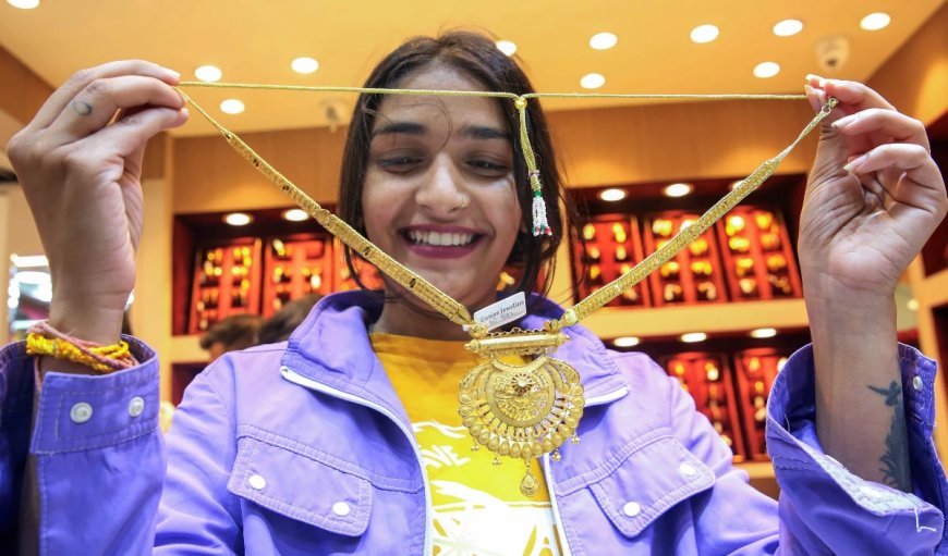 Year Ender 2025:  सोना-चांदी ने तोड़ दिए सभी रिकॉर्ड, क्या 2026 में भी कायम रहेगी ये बादशाहत?