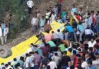 हिमाचल के सिरमौर में खाई में गिरी बस, 14 की मौत
