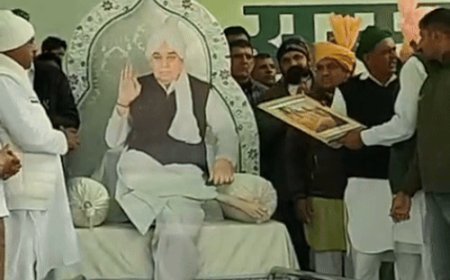 हरियाणा में फिर से भीड़ जुटा रहा रामपाल:देशद्रोह मामले में जेल में बंद; हाईकोर्ट में 15 दिन बाद है सुनवाई, सुरक्षा एजेंसियां चौकन्नी