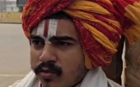 हनुमानगढ़ी में संत आवास पर कब्जा करने का मामला गरमाया:नीरज दास बोले- जबरन मुझे आसन से बाहर कर दिया गया, महंत ने आरोपों को नकारा