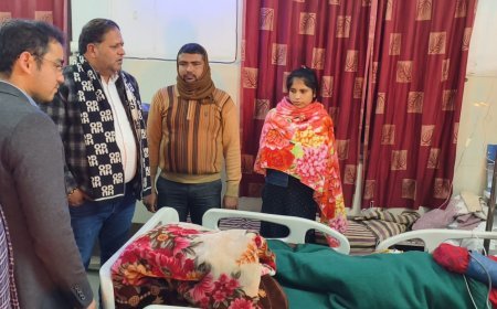 महापौर ने जिला अस्पताल का किया निरीक्षण