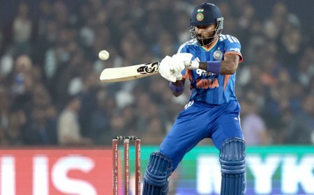 Hardik Pandya का 'Power Hitting' Show! एक ओवर में 5 छक्के, 93 गेंदों में बनाए 133 रन