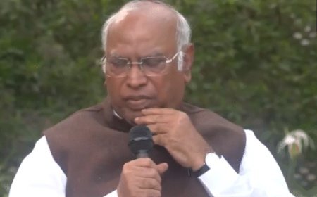 खड़गे बोले- मोदी ट्रम्प के आगे क्यों झुक रहे:उन्हें सिर हिलाने के लिए PM नहीं चुना; वेनेजुएला में बने हालात ठीक नहीं