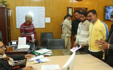 हनुमानगढ़ में 2 केएनजे उपस्वास्थ्य केंद्र बंद:डॉक्टर नहीं होने से ग्रामीण परेशान, इलाज के लिए दूर जाना है मजबूरी