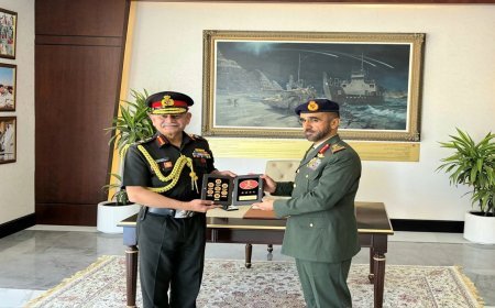 Saudi Arab से UAE को ठोका, इधर अचानक अबू धामी में पहुंचे आर्मी चीफ उपेंद्र द्विवेदी
