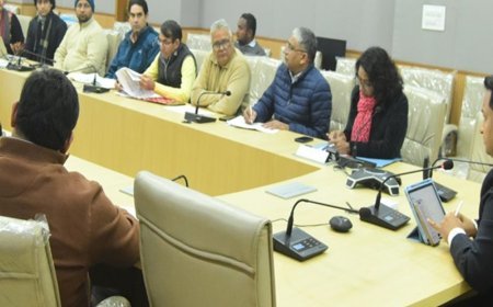 प्राथमिक शिक्षा में मार्च 2026 तक रोहतक बनेगा पूर्ण निपुण:शिक्षा विभाग के अधिकारियों को दिए निर्देश, जीरो पीरियड मॉडल पूरे प्रदेश में लागू