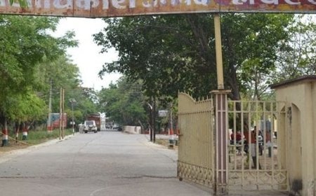 हाथरस में 1.89 लाख मतदाताओं के नाम कटे:अब जिले में 9.73 लाख वोटर्स, सबसे ज्यादा नाम सदर विधानसभा क्षेत्र से कटे