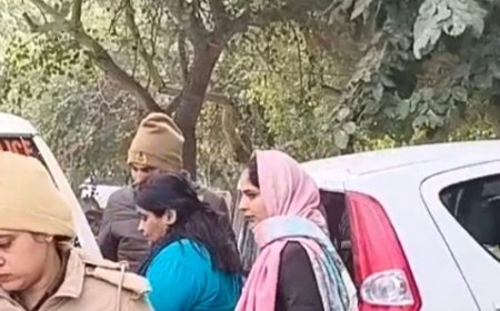 डबवाली स्टेशन पर 2.30 लाख रुपए का गबन:रेलवे की महिला टिकट बुकिंग क्लर्क अरेस्ट; चोरी की नई वारदात सामने आई