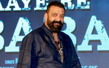 नेपाल की वादियों में 'बाबा' का भक्ति अवतार, पशुपतिनाथ मंदिर में संजय दत्त ने की प्रार्थना, तस्वीरें वायरल