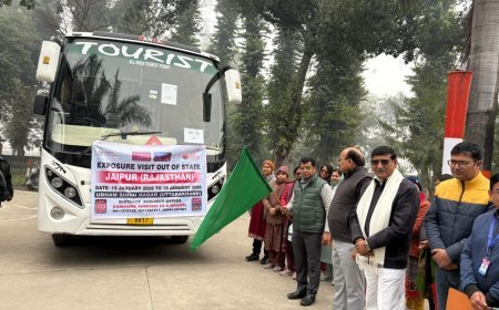 पीएम श्री राजकीय इंटर कॉलेज मे जिलेभर के 141 उत्कृष्ट प्रदर्शन करने वाले टॉपर छात्र- छात्राओं के 5 दिवसीय जयपुर भ्रमण हेतु विधायक शिव अरोरा ने तीन बसों को हरि झंडी दिखाकर किया रवाना*