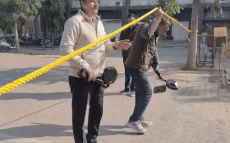 फतेहाबाद के लघु-सचिवालय को बम से उड़ाने की धमकी:डीसी को भेजी मेल; बिल्डिंग सील कर कर्मचारी निकाले बाहर; बम निरोधक टीम बुलाई