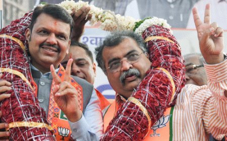 महाराष्ट्र-29 नगर निगमों में 17 पर अकेले BJP का कब्जा:राउत बोले- शिंदे जयचंद नहीं बनते तो मुंबई में कभी BJP का मेयर नहीं बनता