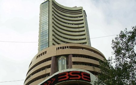 IT और Banking Stocks की चमक ने बाजार को संभाला, बिकवाली के दबाव में फिसला Sensex