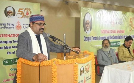 खोजी पत्रकारिता, जो पत्रकारिता का आधार स्तंभ रही है, आज कमजोर पड़ती दिख रही है: प्रो. केजी सुरेश