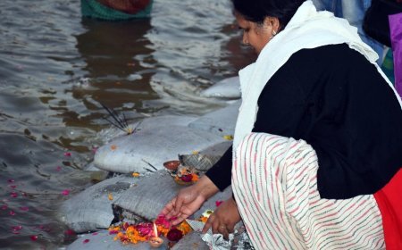 Mauni Amavasya 2026: जानें साल की पहली बड़ी मौनी अमावस्या की सही तारीख और शुभ मुहूर्त, कब है स्नान-दान का शुभ समय