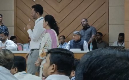 मुंबई समेत 15 नगर निगम में महिला महापौर होंगी:उद्धव गुट का आरोप- BMC के लिए नियम बदले, OBC या ST का मेयर होना था