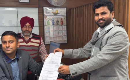 चंडीगढ़ मेयर चुनाव, AAP में बगावत:पार्षद रामचंद्र ने आजाद उम्मीदवार के तौर पर नॉमिनेशन भरा, कांग्रेस ने साथ दिया; BJP की जीत तय