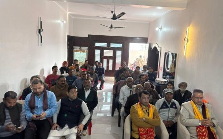 प्रभारी मंत्री गणेश जोशी ने बूथ संख्या 158 बागवाला मे प्रधानमंत्री नरेंद्र मोदी के मन की बात कार्यक्रम के 130 वे संस्मरण को क्षेत्रीय विधायक शिव अरोरा व स्थानीय कार्यकर्त्ता संग सुना