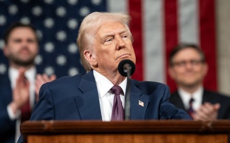 Donald Trump की नई चेतावनी: कनाडा पर 50% टैरिफ का खतरा, विमानों को डी-सर्टिफ़ाई करने की धमकी से बढ़ा 'ट्रेड वॉर'