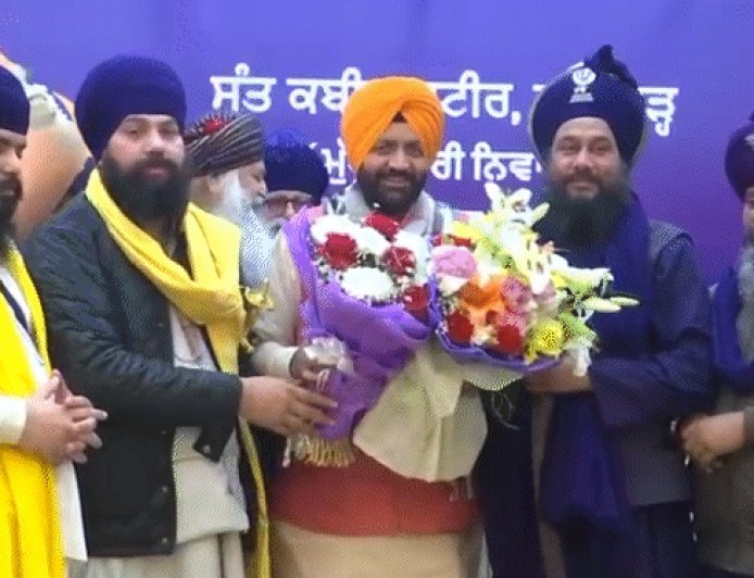 CM सैनी बोले- सरकार-ए-खालसा की मजबूती थे निहंग सिंह:पंजाब का छोटा भाई हरियाणा अब अग्रणी राज्य; सीएम आवास में निहंग संप्रदाय सम्मेलन