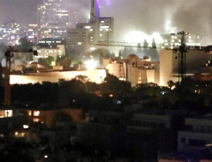 Iran Protests Escalate | ईरान में विरोध प्रदर्शनों में अब तक कम से कम 35 लोगों की मौत, 1,200 प्रदर्शनकारियों को हिरासत में लिया गया