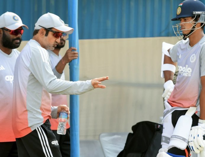 Gautam Gambhir के बचाव में उतरे Harbhajan Singh! Test हार पर बोले- 'वो खेलने नहीं जाते'