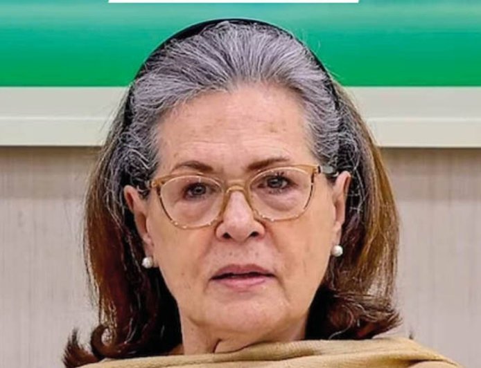 भास्कर अपडेट्स:नागरिकता से पहले वोटर लिस्ट में नाम का मामला, सोनिया गांधी को जवाब देने कोर्ट से 7 फरवरी तक का समय मिला