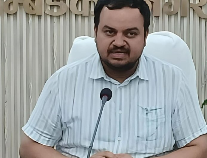 अंबेडकरनगर में मतदाता सूची पुनरीक्षण पर 25 हजार दावे-आपत्तियां:त्रिस्तरीय पंचायतों के लिए अंतिम प्रकाशन 28 मार्च 2026 को होगा