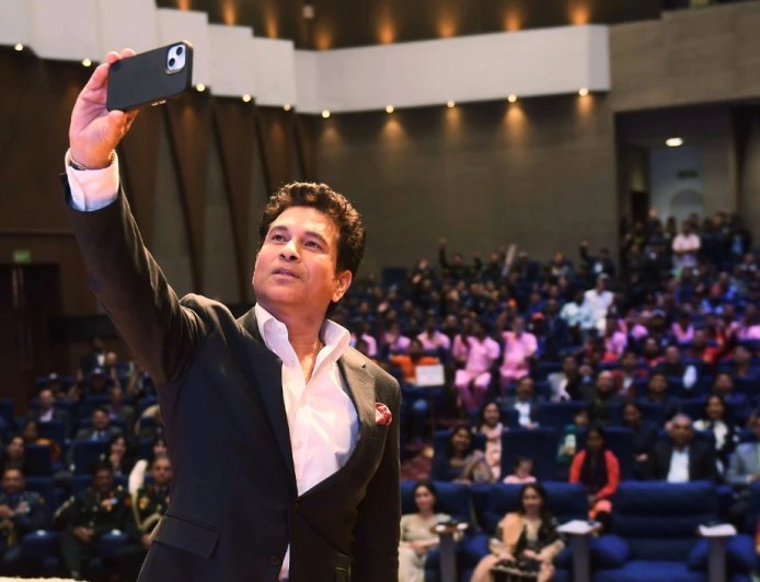 ISPL खिलाड़ियों को अपनी प्रतिभा दिखाने का एक शानदार मंच: Sachin Tendulkar